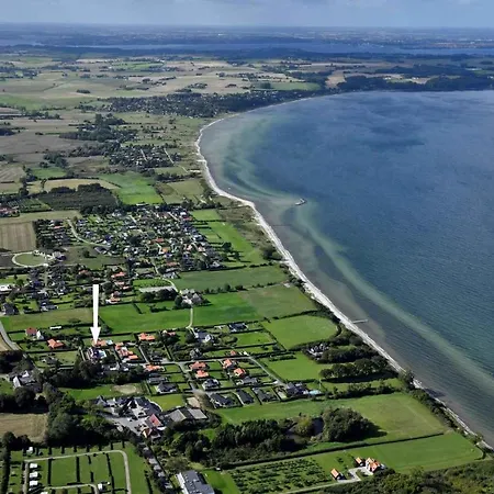 Semesterbostad With Pool And Panoramic View Of The Sea Asperup