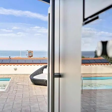 With Pool And Panoramic View Of The Sea 別荘 *